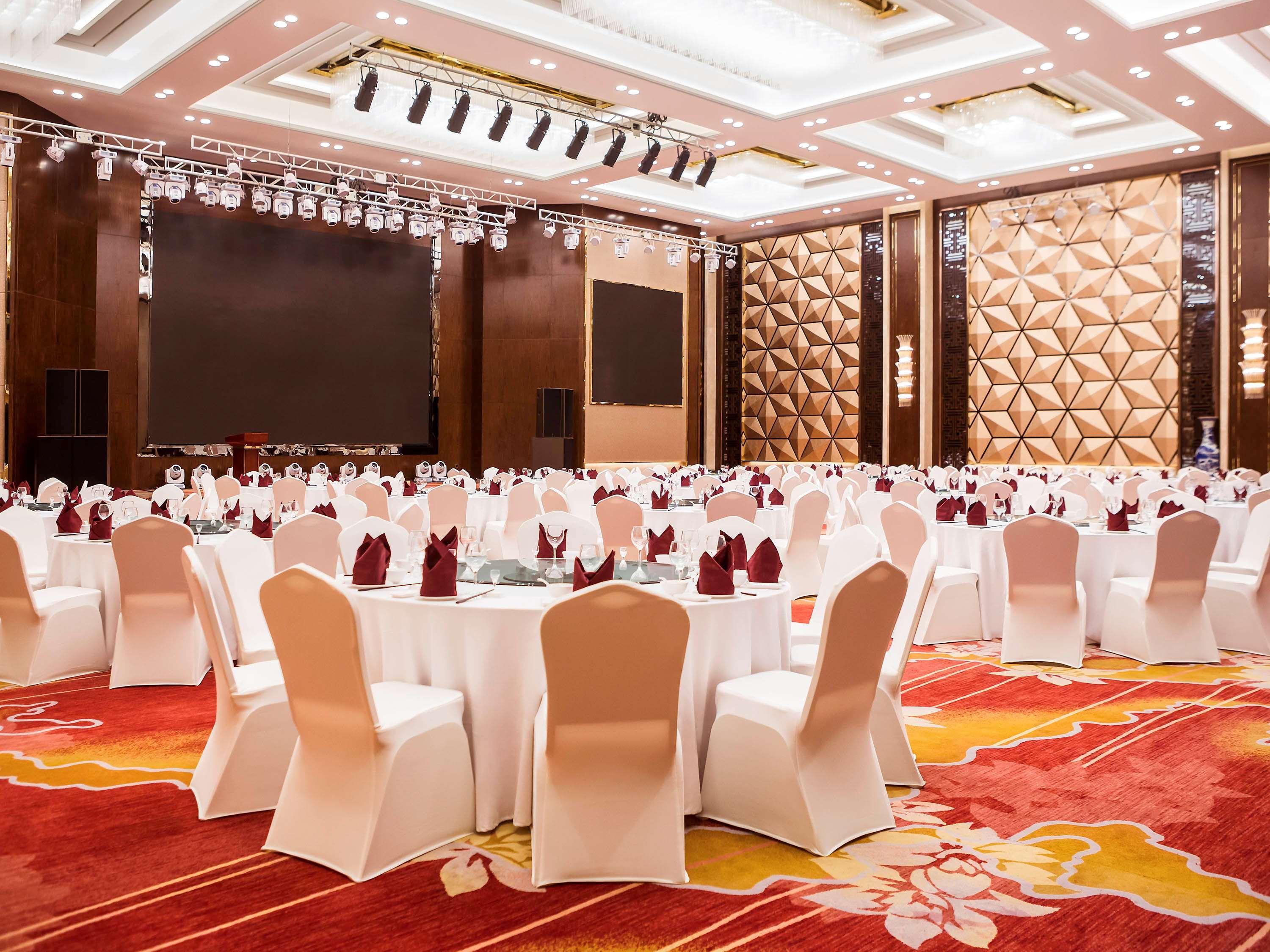 Novotel Daqing Haofang Buitenkant foto