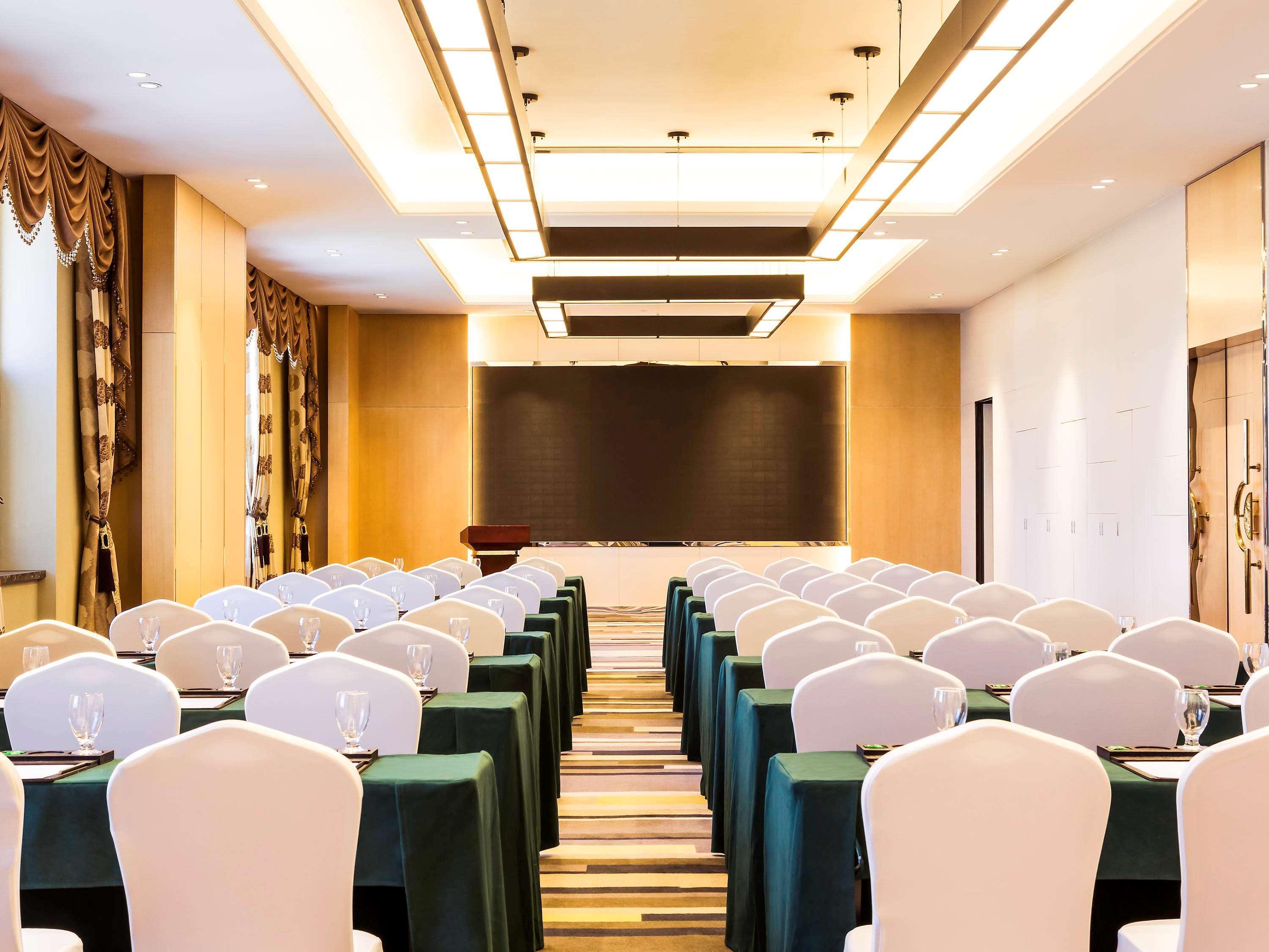 Novotel Daqing Haofang Buitenkant foto