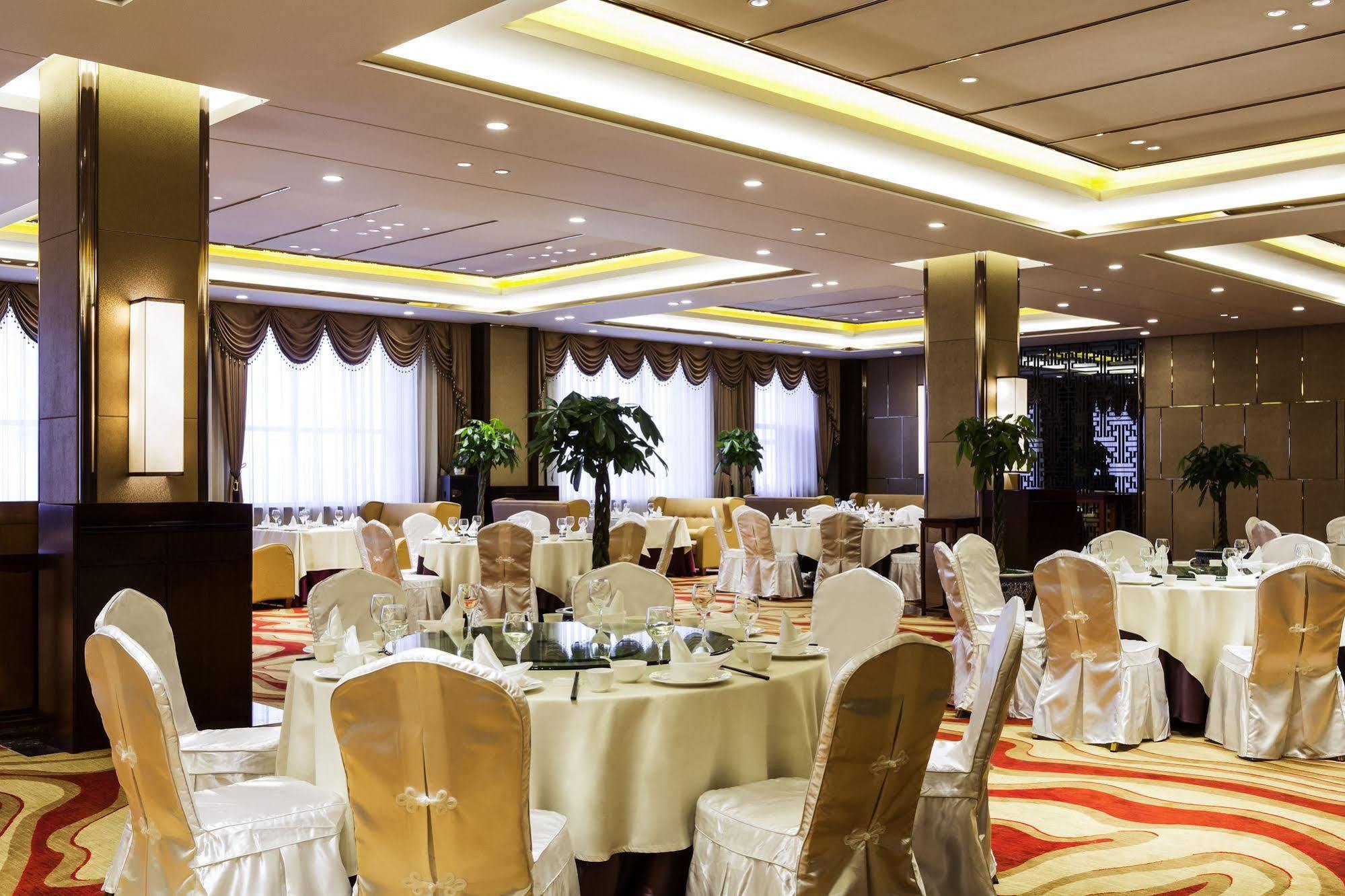 Novotel Daqing Haofang Buitenkant foto